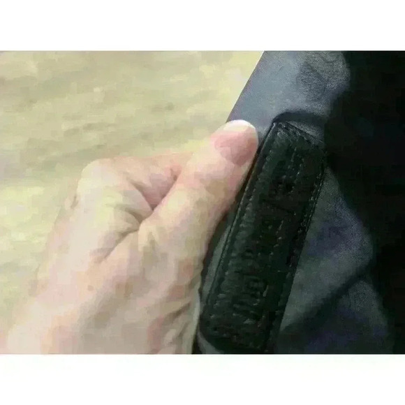 Danielle Nicole Harry Potter Gryffindor Uniform Clutch Red Optional Strap - Picture 5 of 9